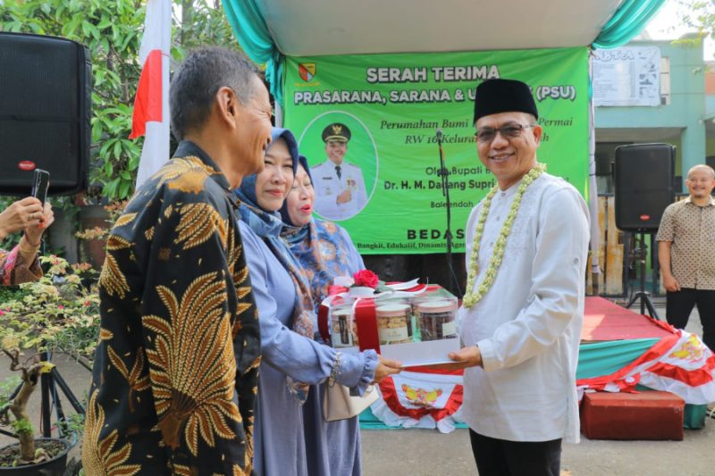 PSU Diserahterimakan, Bupati Bandung Sebut PSPKB Sebesar Rp 100 Juta Per RW Sudah Bisa Dimanfaatkan