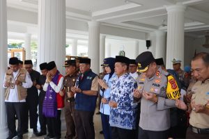 Pemkab Majalengka Lepas Jamaah Haji Kloter 4 Sebanyak 440 orang