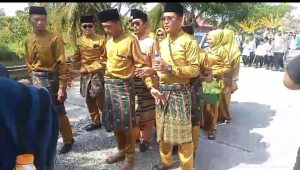Masyarakat Antusias Ikuti Pawai Ta’aruf MTQ ke IX Tingkat Desa Kelebuk Tahun 2024