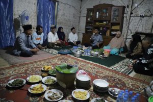 Bunga Desa, Bupati Bandung bersama Bunda Bedas Nginap di Rumah Warga