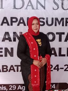 Tita Juwita Hipdiah, Srikandi PDI Perjuangan Dilantik Anggota DPRD Majalengka