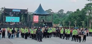 Ratusan Personel Gabungan Mapolres Lubuk Linggau Gelar Apel Pasukan Pengamanan Konser Artis Kangen Band