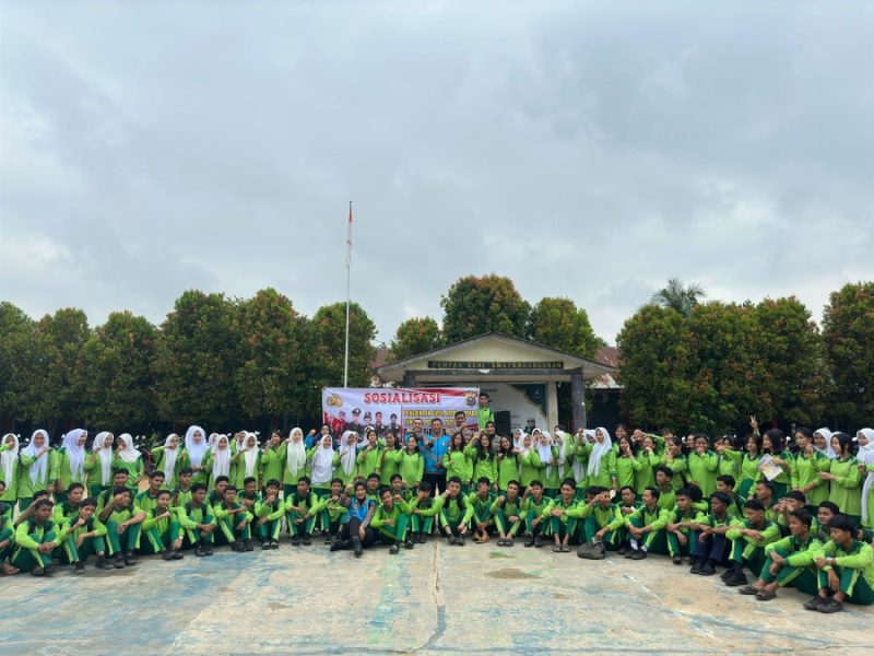 Kapolres Rohil Diwakili Kabag SDM Sosialisasi Penerimaan Calon Anggota Polri di SMA Pembangunan Bagan Sinembah