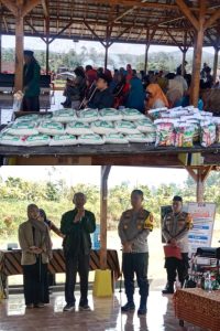 Kapolresta Bandung Bertekad Tekan Kemiskinan dan Peredaran Narkoba di Pangalengan