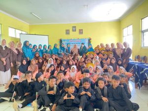 Tim 3 Penggerak PKK Kota Tasikmalaya Adakan Goes To School Ke SDN Babakan Pendeuy