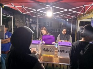 Di Mambo Kuliner Nite Kota Tasik, Ada Minuman Baru Es Aquarium Yang Segar dan Patut Dicoba Saat Berkunjung